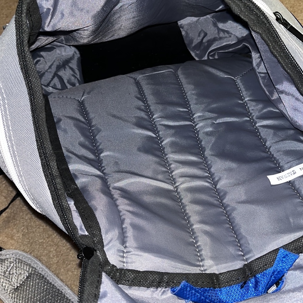 Louisville Slugger Blue and Gray Sports Backpack - Picture 6 of 7